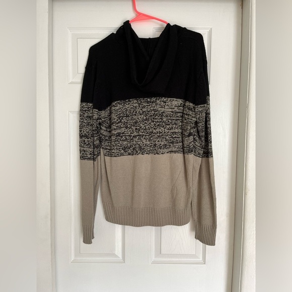 Men's Black and Gray Hoodie Pullover Sweater size Large - Picture 11 of 13